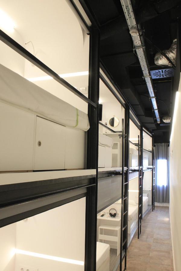 M Pods Malaga Hotel Екстериор снимка