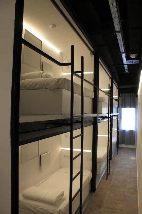M Pods Malaga Hotel Екстериор снимка