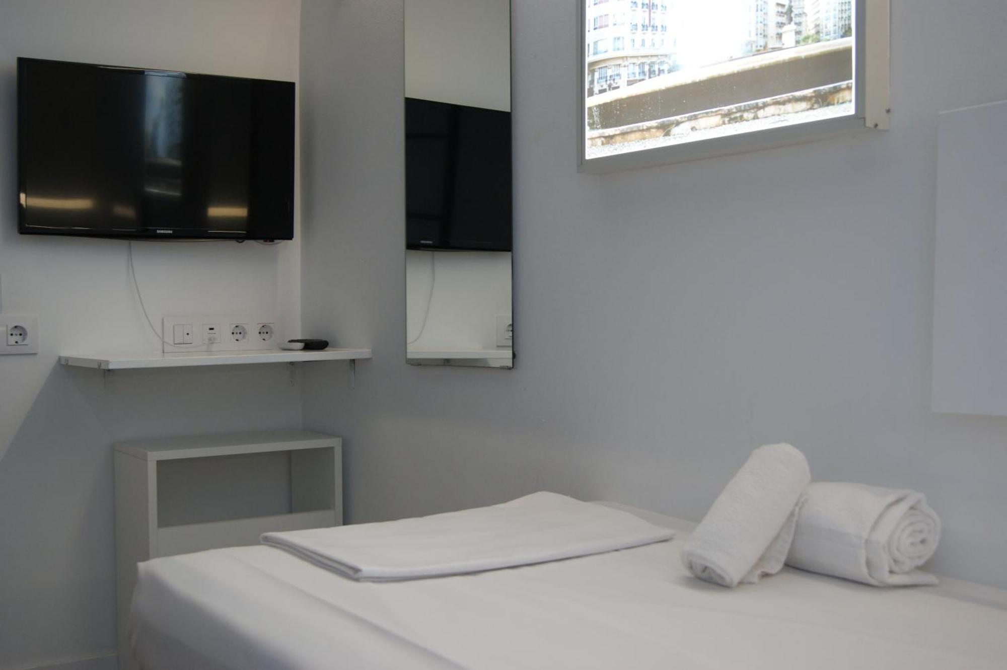 M Pods Malaga Hotel Екстериор снимка